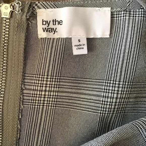 By the Way Kimmie Zipper Back Plaid Dress in Plaid Size Small - Picture 9 of 9